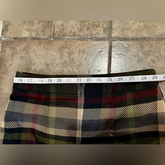 Le Chateau Skirt - Picture 5 of 5